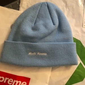 SUPREME FW SEASON BABY BLUE BEANIE